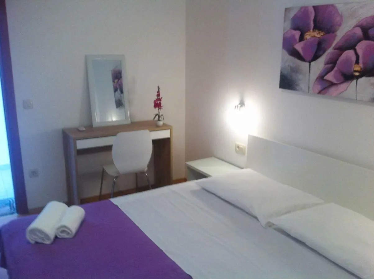 Apartment In Lopar/Insel Rab 36121